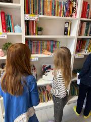 2025 Eröffnung der Bibliothek